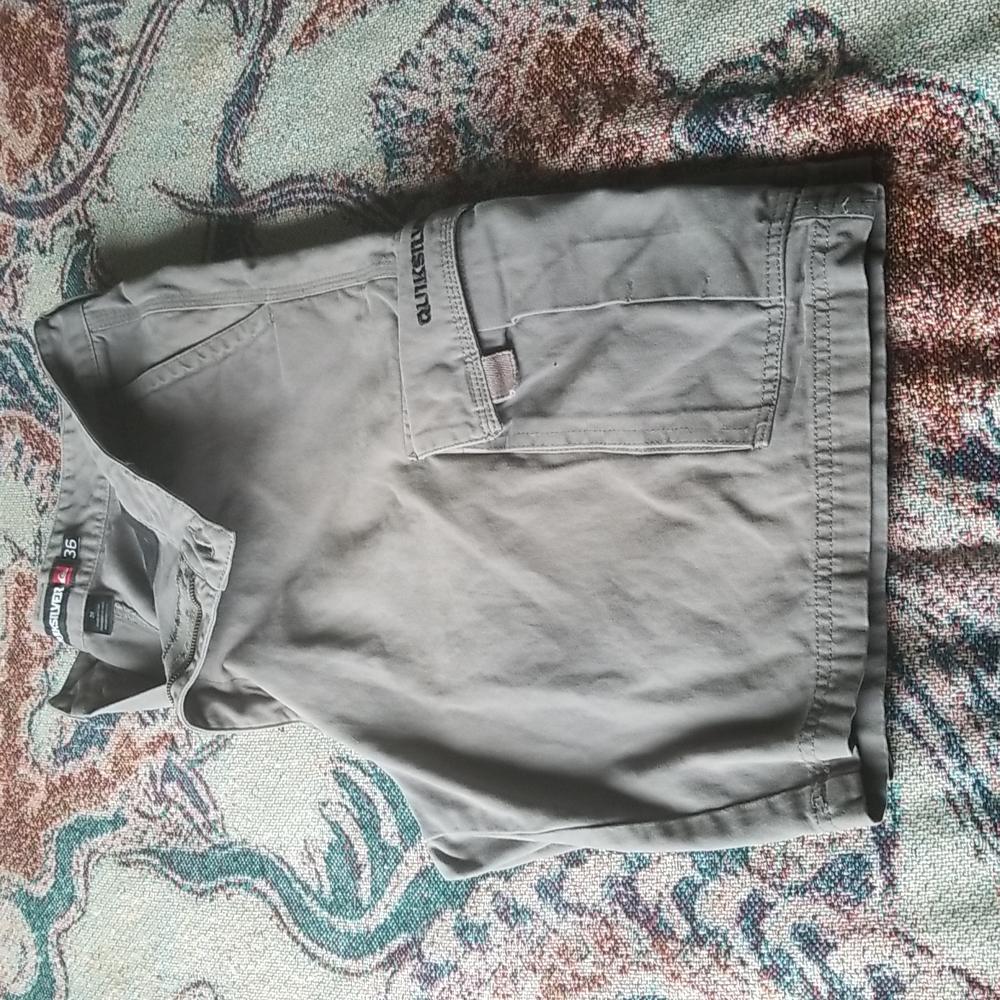 Quicksilver cargo shorts 36 waist